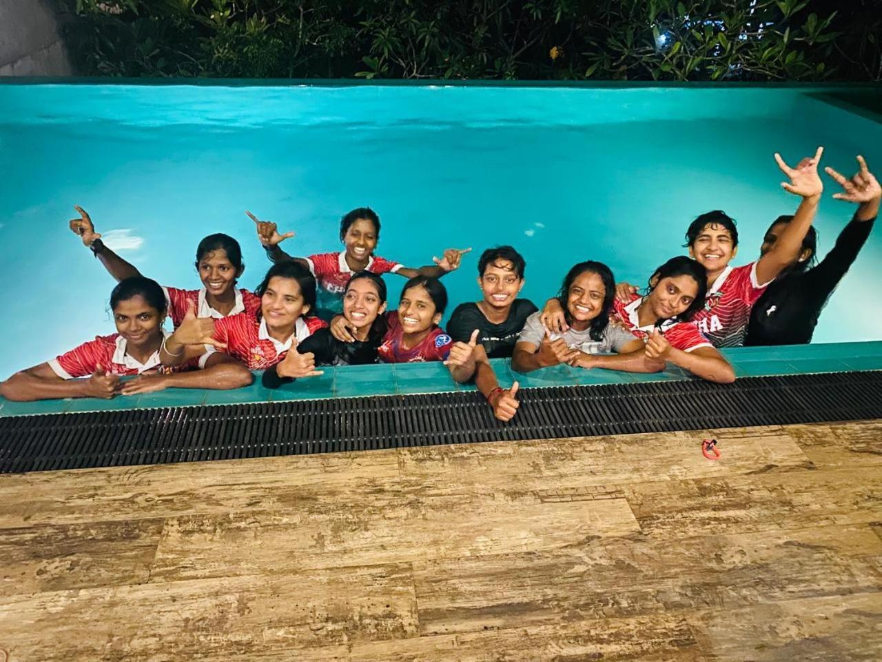 Thalangama Lakeview Lodge Battaramulla Dış mekan fotoğraf