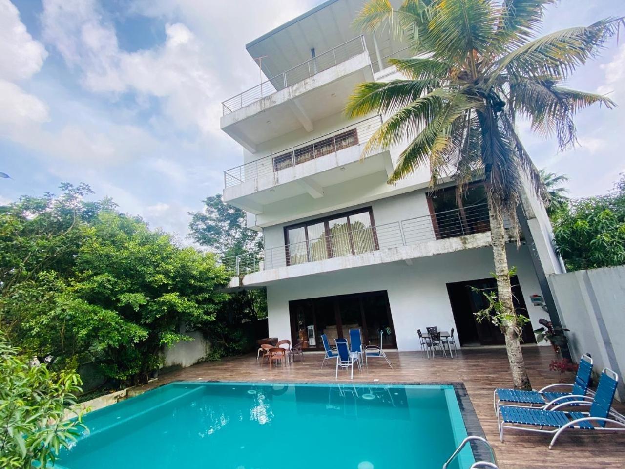 Thalangama Lakeview Lodge Battaramulla Dış mekan fotoğraf